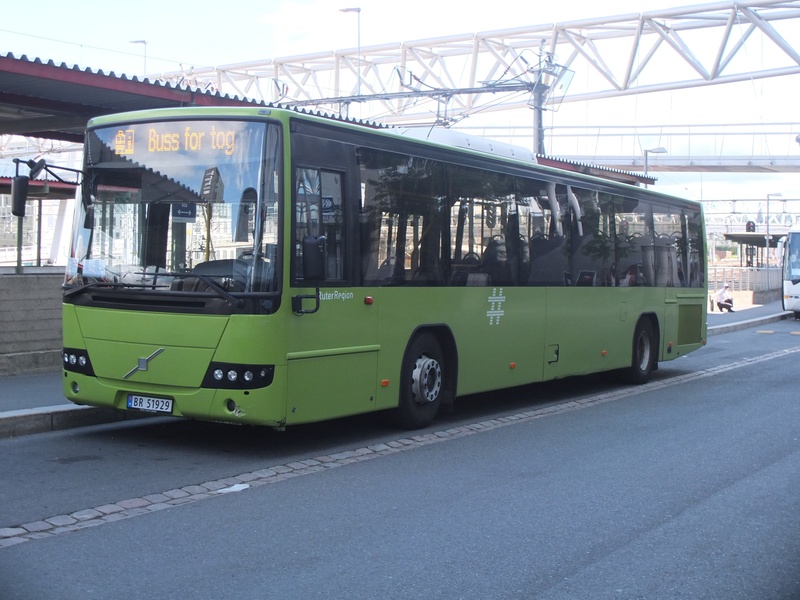Bussen som buss for tog på Oslo S